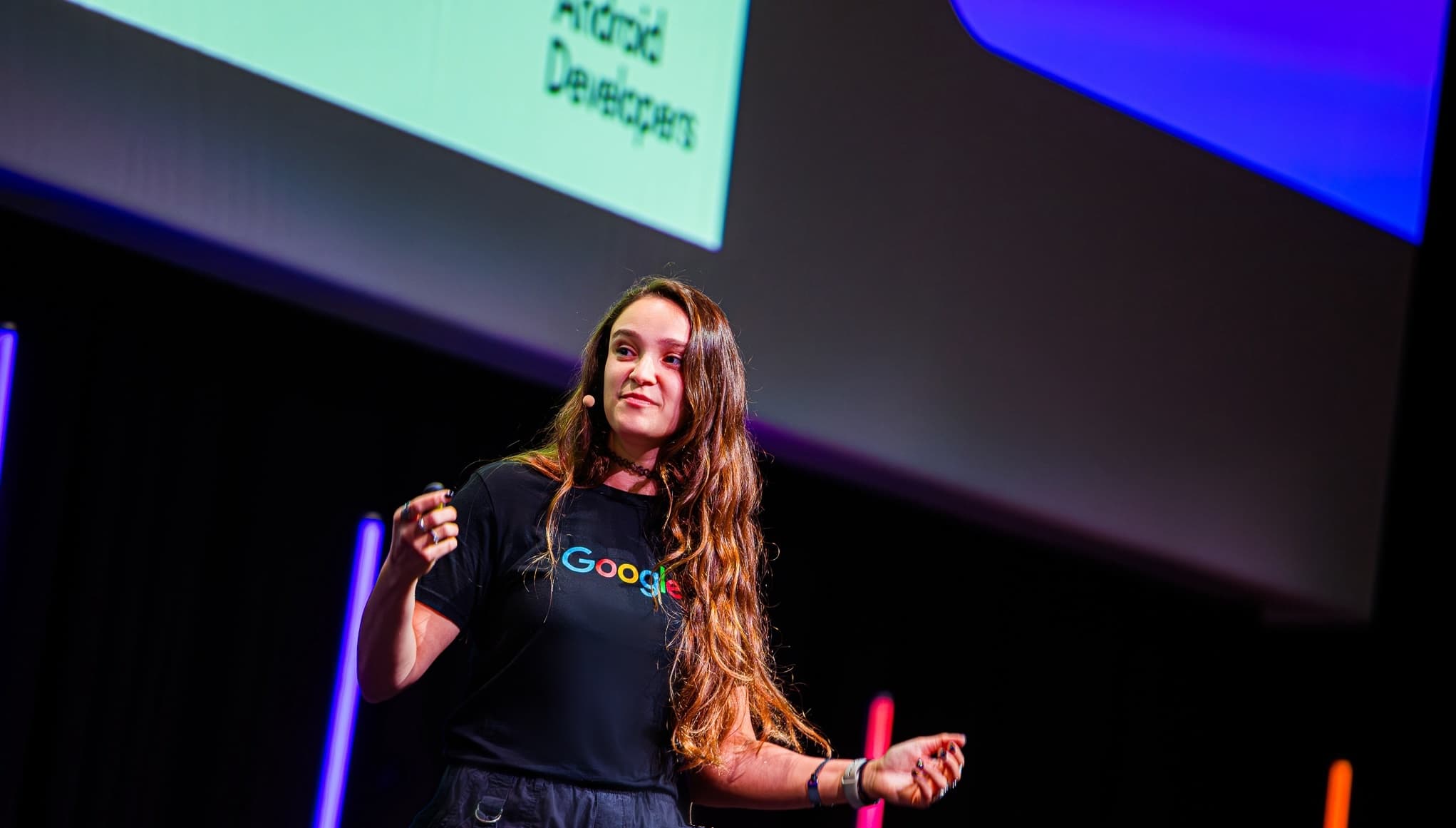 Elif Bilgin Morris speaking at KotlinConf 2023